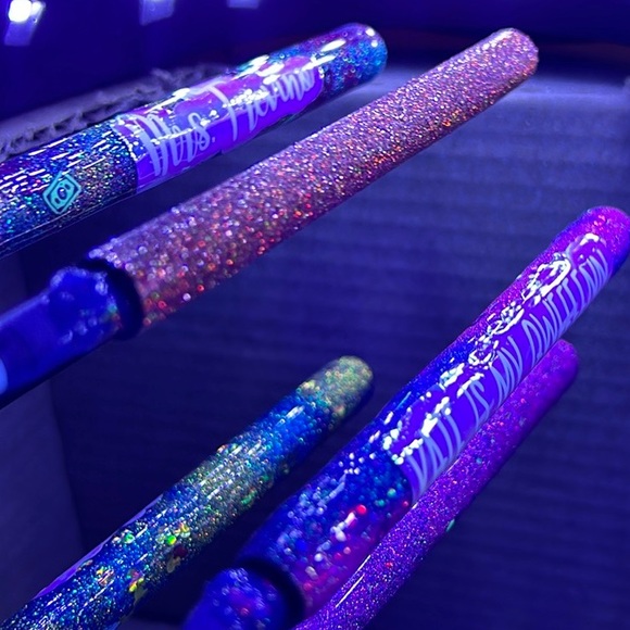 CUSTOM Refillable Glitter Pens - Picture 8 of 16